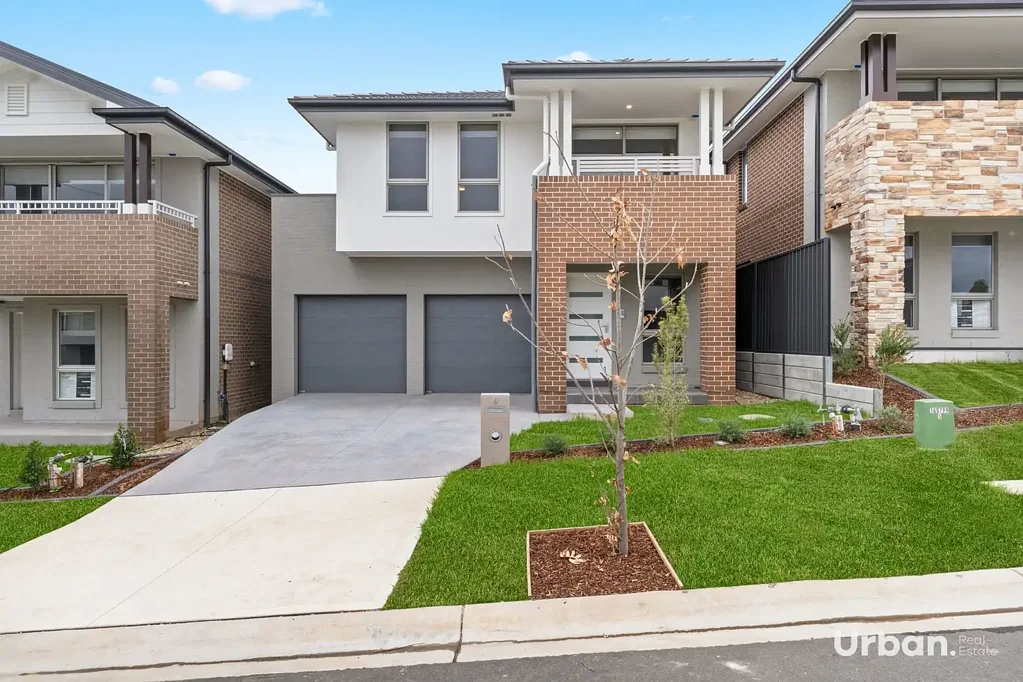 Gables 4 Bedroom Brand New | 4 Bedroom + 3 Living Area Double Storey | Lily Home