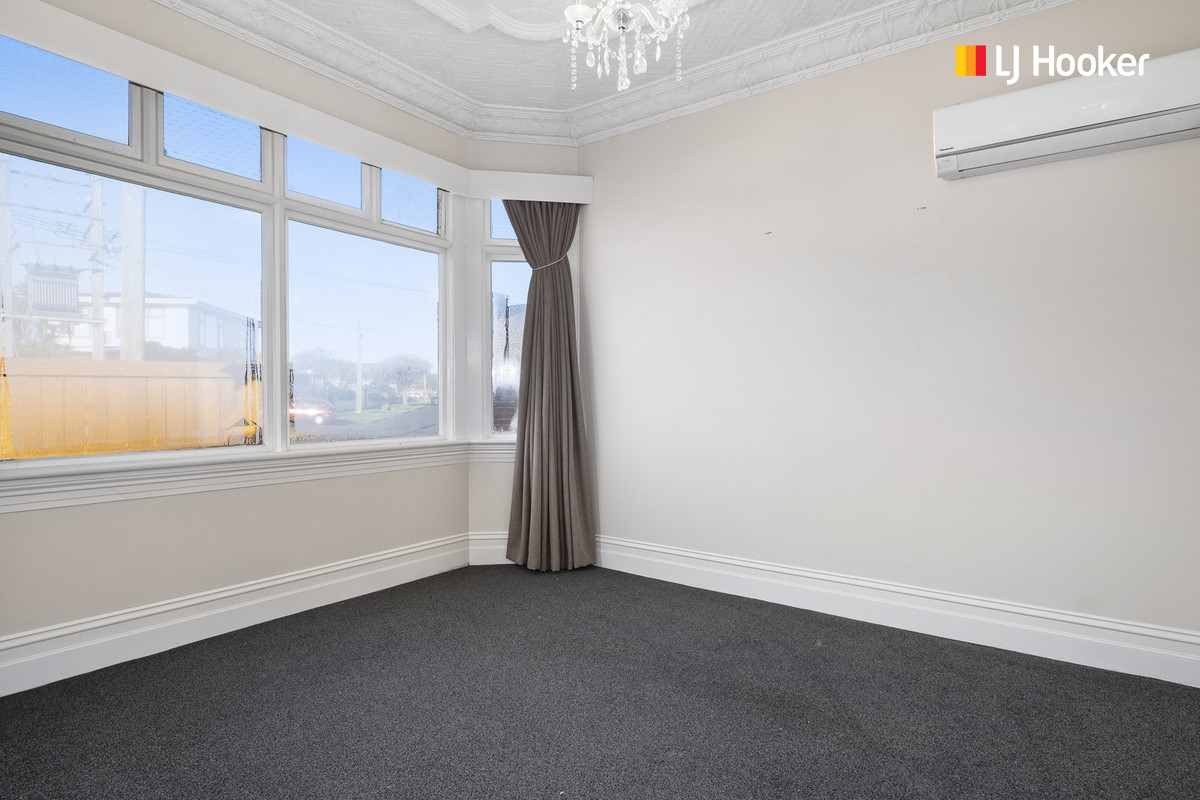 74 Hargest Crescent, Saint Clair, Dunedin, 4 rūma, 0 rūma horoi