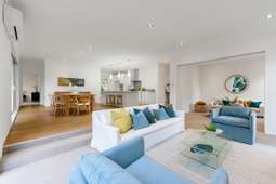 339 Glenvar Road, Long Bay