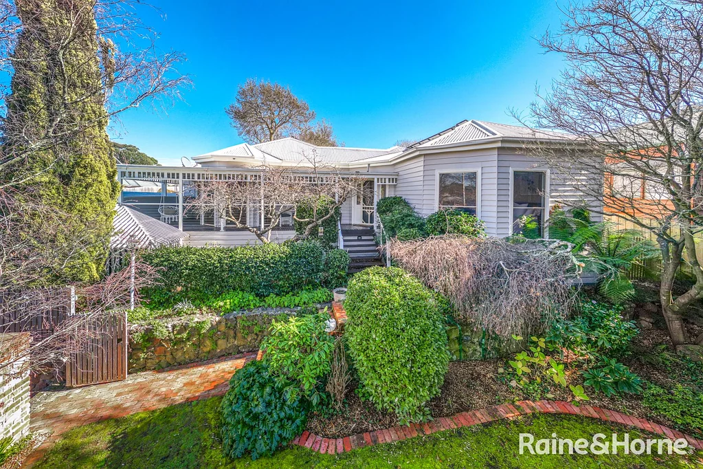 44 Stephen Street, Gisborne, VIC 3437