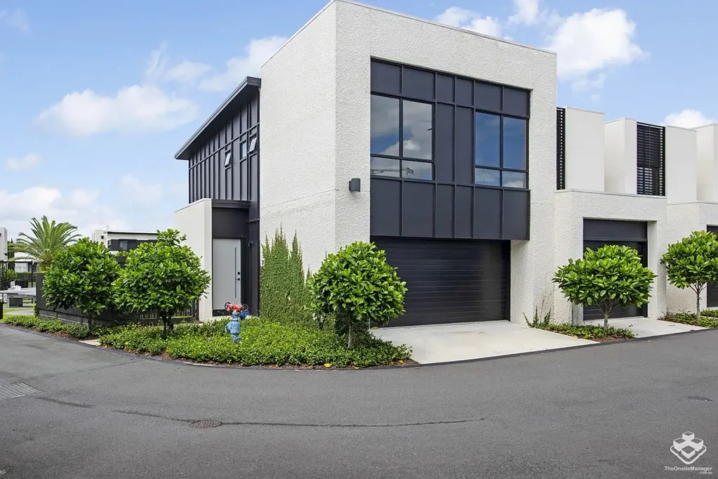 27/1 Citron Crescent, Helensvale, QLD 4212