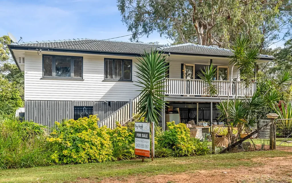 Russell Island 3 Bedroom $439,950 - Graceful Home with a Perfect Location