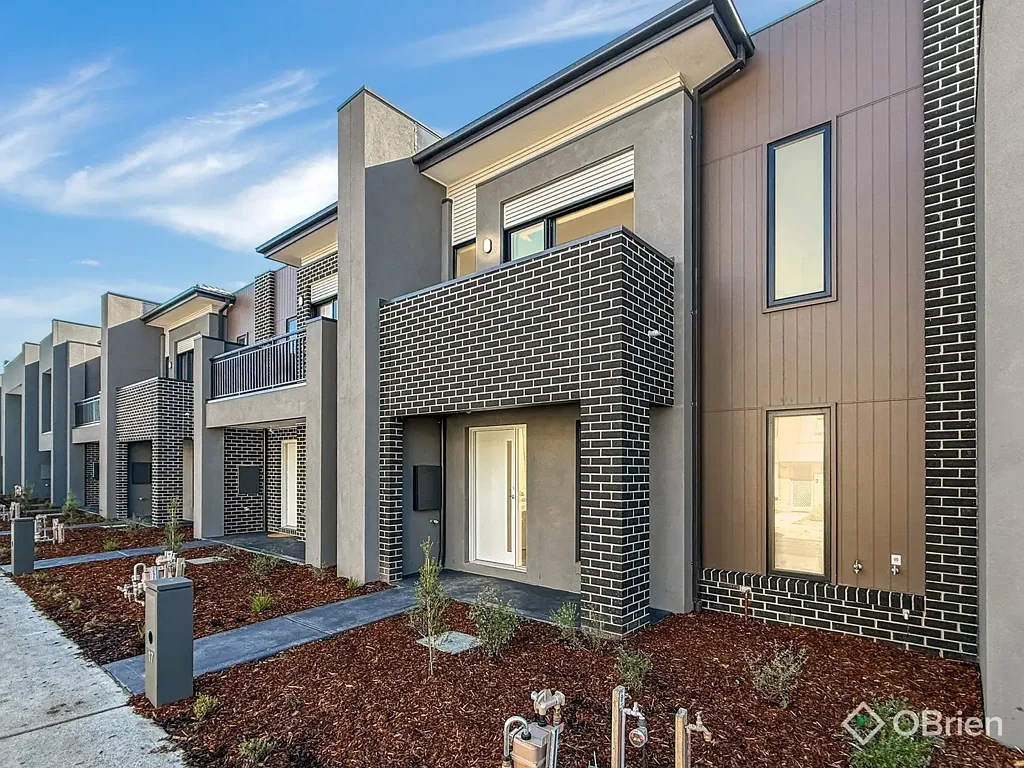 Fresh Beginnings in a Brand New Narre Warren Townhouse