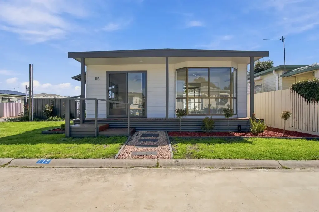 Traralgon 2 Bedroom Simply Amazing!