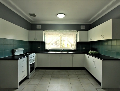 6 Mcgowen Crescent, Liverpool, South Western Suburbs, 3 ห้องนอน, 1 ห้องน้ำ, House