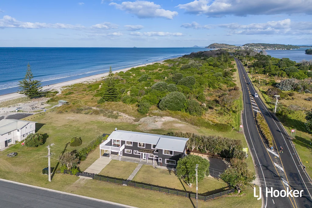 Waihi Beach 4房  Your Ultimate Beachside Escape is Here