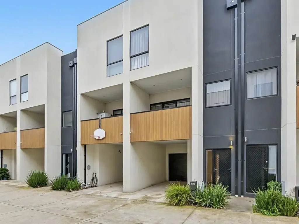 Modern Townhouse On Luella Lane!