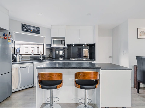 Papatoetoe 4房  Big on VALUE - Not on price
