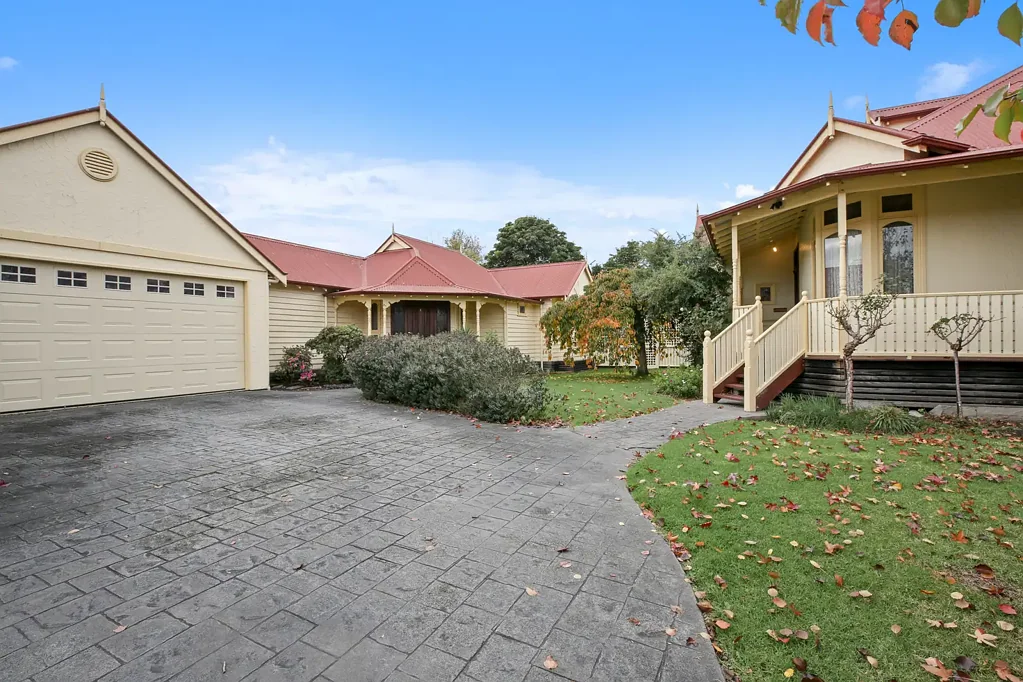 Trafalgar 5房  Two Stunning Dwellings, One Exceptional Opportunity