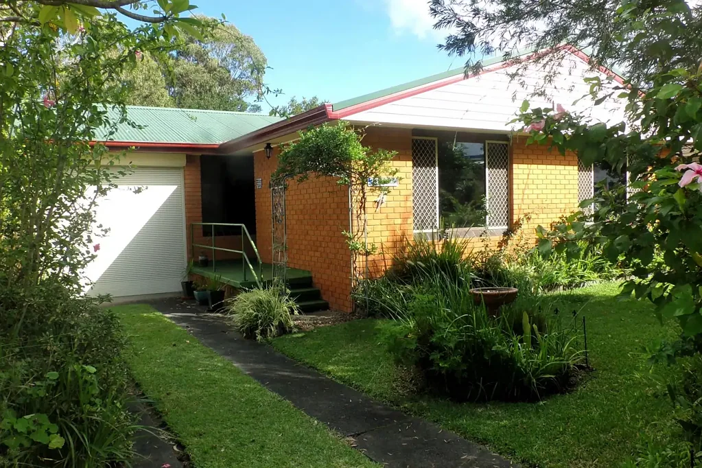 Gorokan 3 Bedroom Ideally positioned close to the shores of Budgewoi Lake