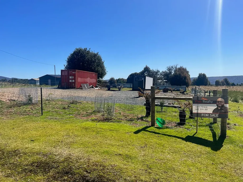 Waratah Wholesome Waratah – Build Your Dream in Tranquility