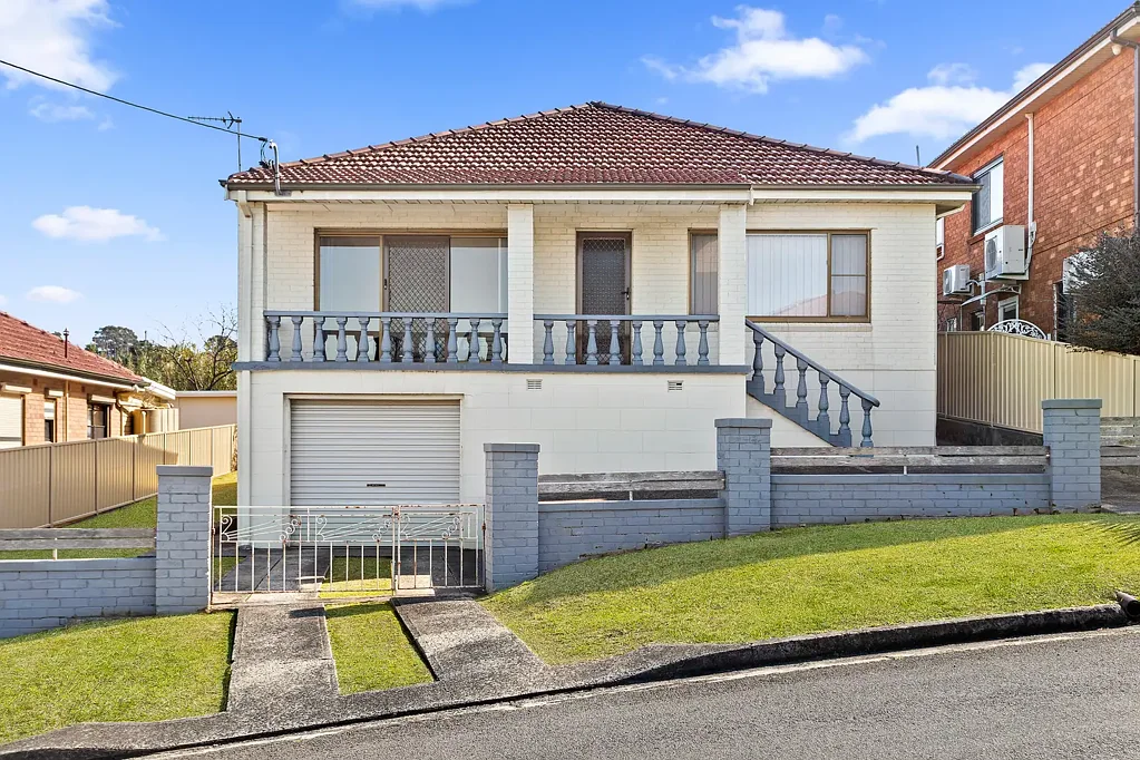 Warrawong 4房 灵活的平面布局，绝佳的家庭魅力 Flexible Floorplan, Fantastic Family Appeal