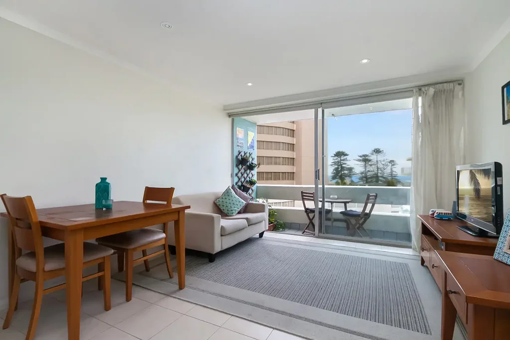Furnished Beachside Apartment with Ocean Views