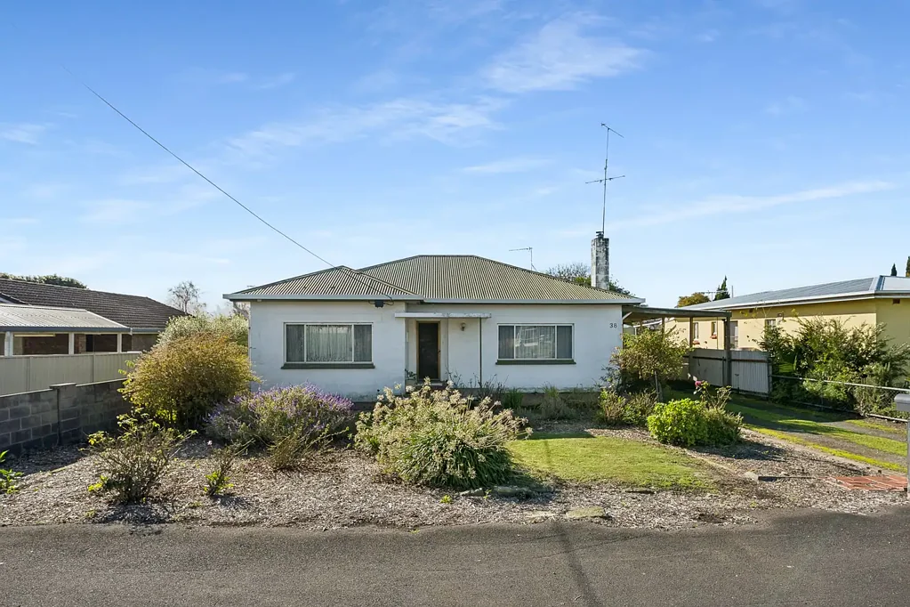 Mount Gambier 3房  Solid Home on Large and Central Allotment
