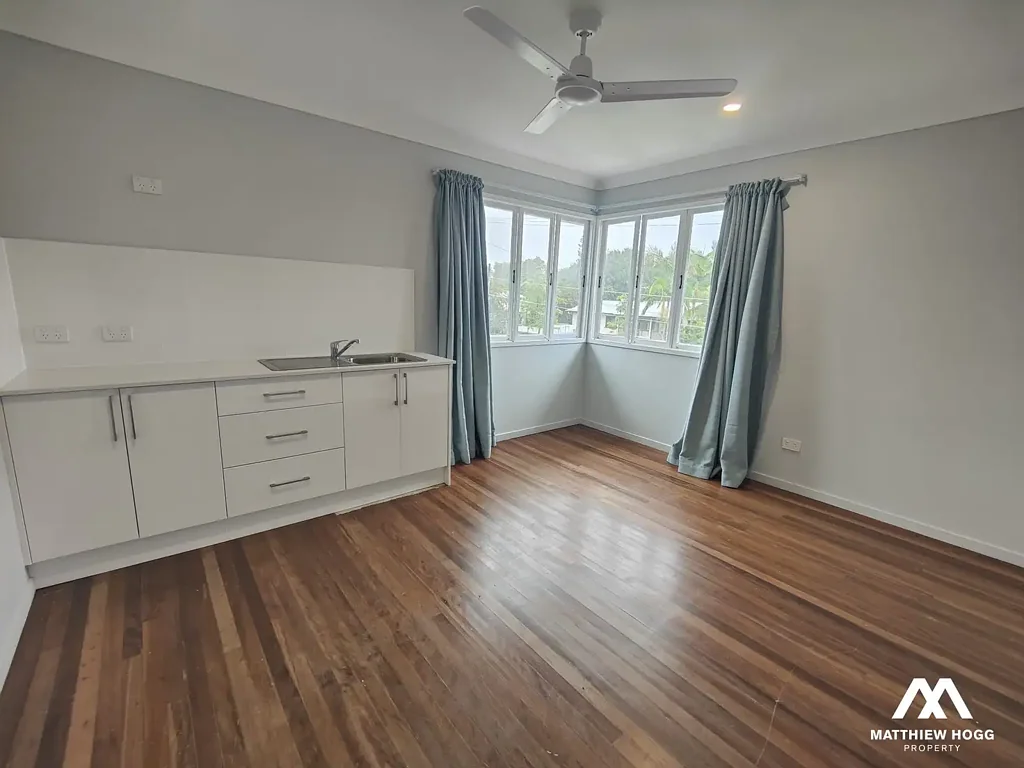 Fresh and Modern 1 Bedroom Studio (Bills Included)