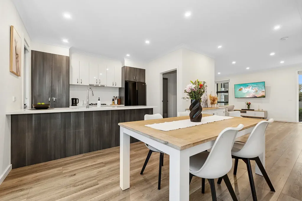Doveton 3Kwarto Designer, Low-maintenance Sensation In Parklife Estate