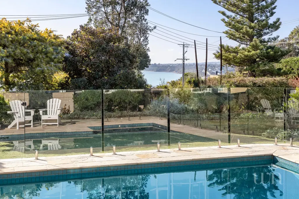 Mount Martha 4房 获奖设计海景豪宅 1057㎡私密庄园 北向优景 顶级装修 智能家居 环保节能 黄金地段 尊贵生活 PERFECTLY POSITIONED: North Facing | Beach Views | Quiet Location