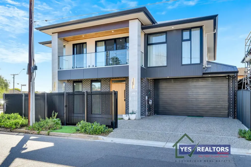 Klemzig 5 Bedroom 🌟 Luxurious Double-Storey Family Home in Prime Klemzig Location