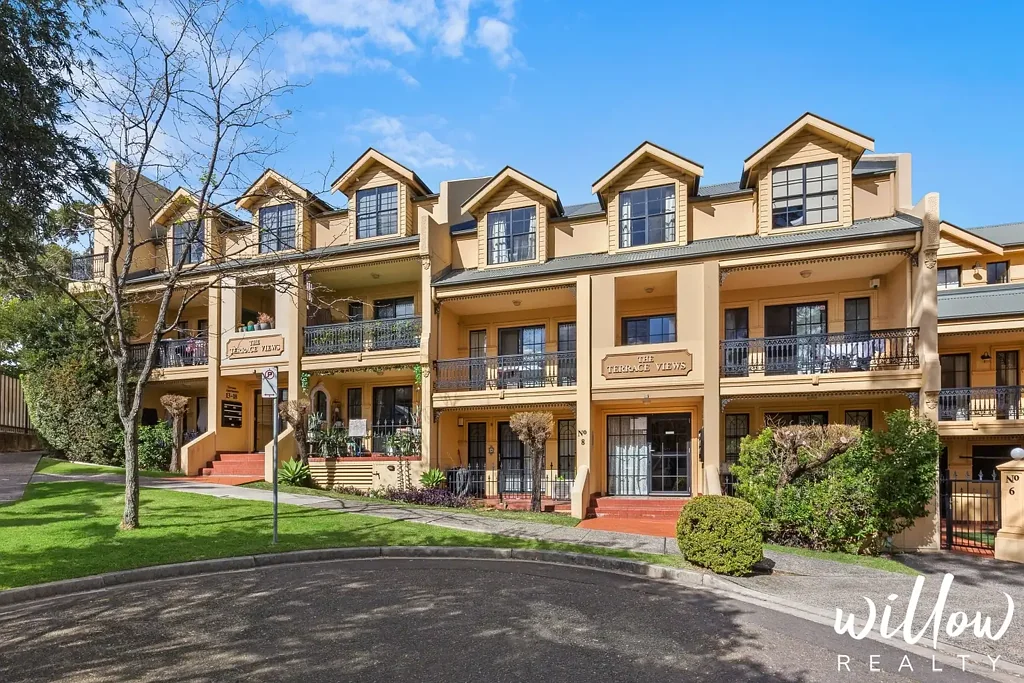 Renovated 2 Bedroom Apartment, 1 Bathroom, 1 Car Space, 1 Pool