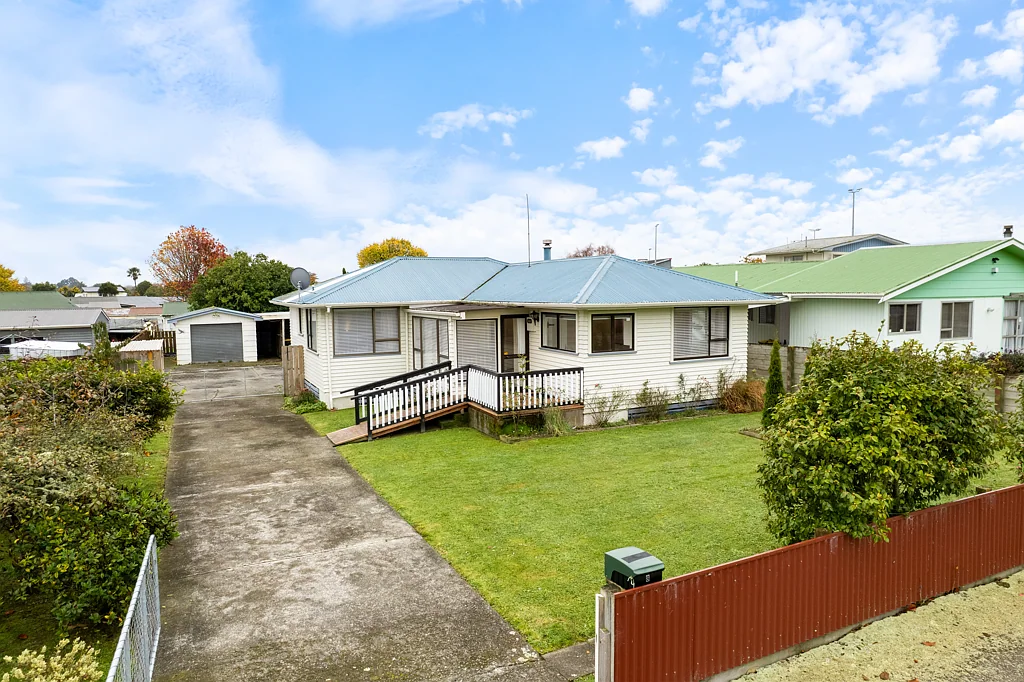 Pahiatua 3Habitaciones Tranquility Meets Potential on Tudor Road!!