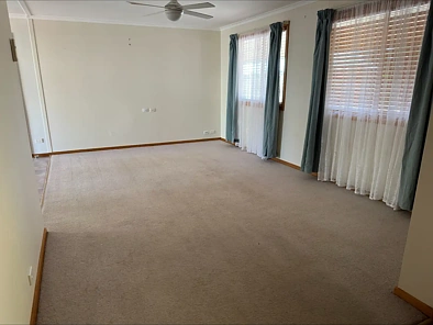 Silid Pahingahan - 62 AXEHEAD RD, ROXBY DOWNS SA 5725