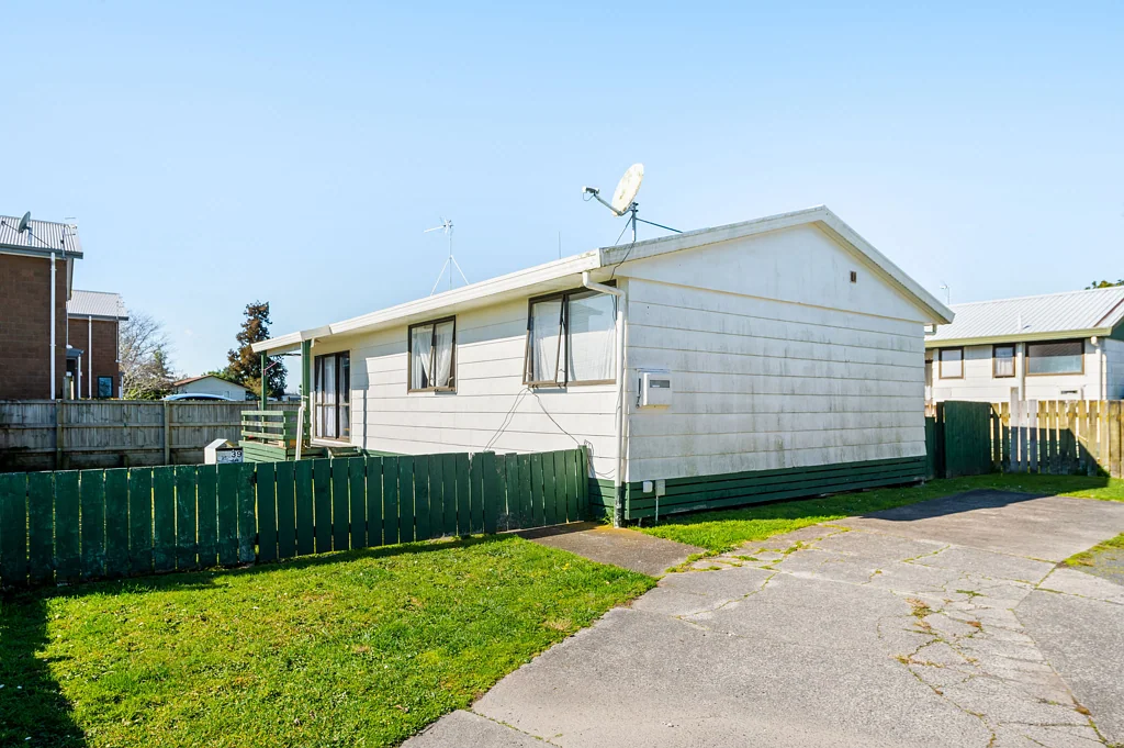 Nawton 3chambre Roll Up Your Sleeves - 3 Bedroom Do-Up
