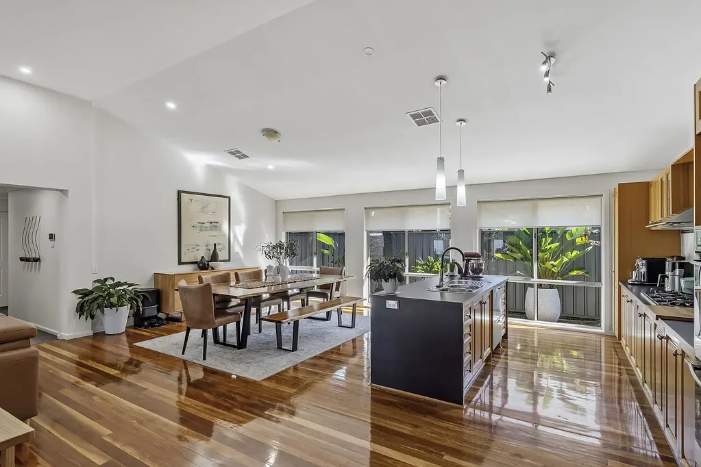 Hamlyn Terrace 5房  Ex- Display - Just Gorgeous