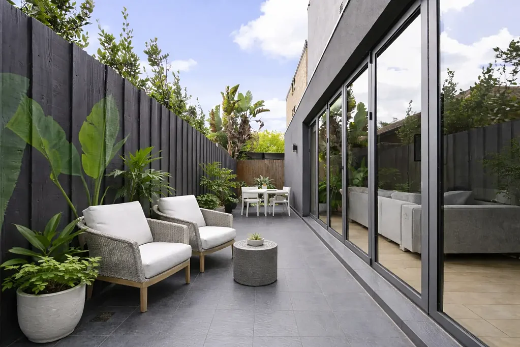 2/23 Irving Avenue, Prahran, VIC 3181