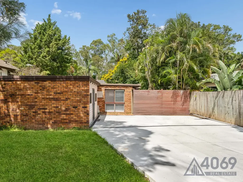 45 Aberfoyle Street, Kenmore, QLD 4069