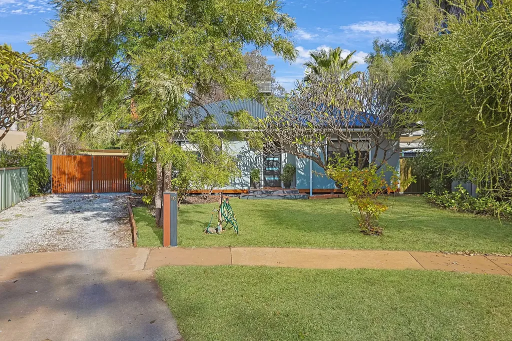 Beautifully Renovated 3-Bedroom Home with Stunning Backyard