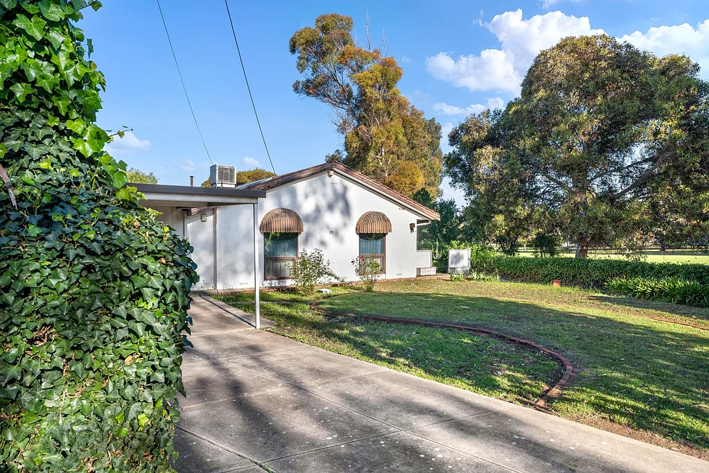 19 Saturn Crescent, Modbury North, SA 5092