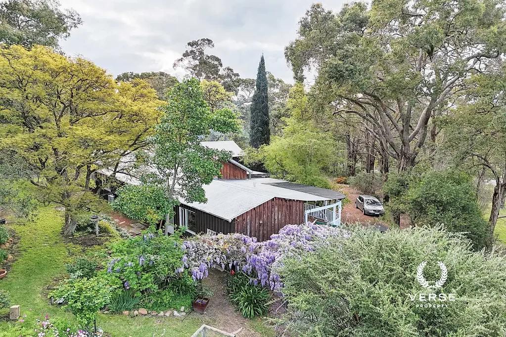 370 Stoneville Road, Mundaring, WA 6073