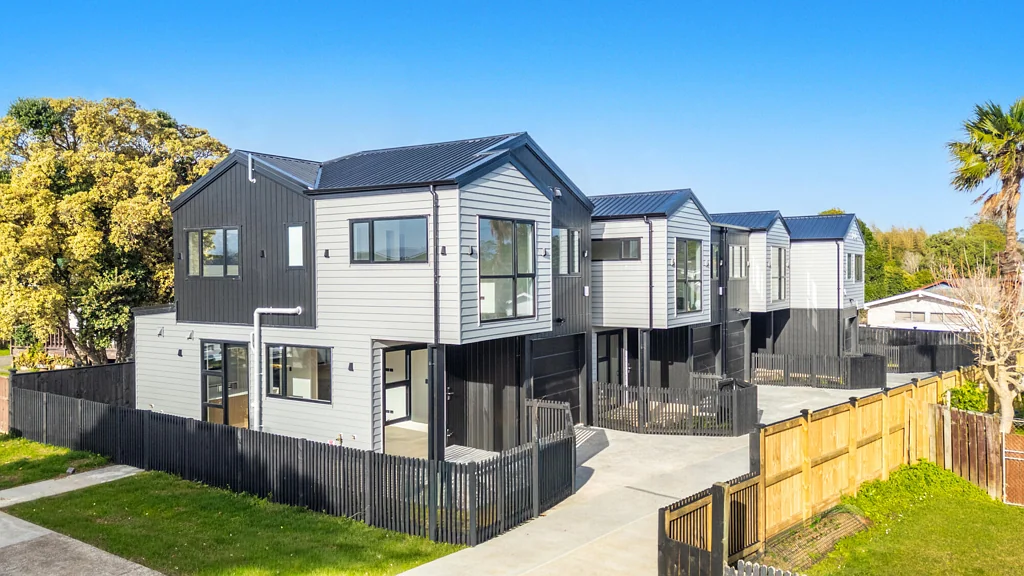 Manurewa 3બેડરૂમ Brand new modern living in the heart of Manurewa