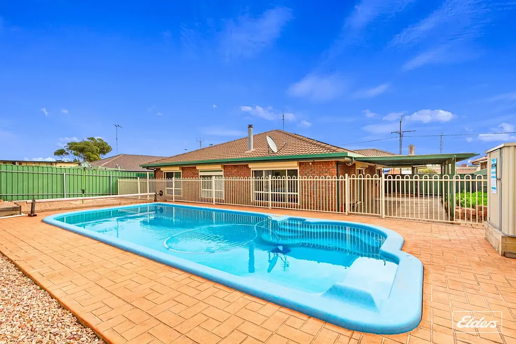 Whyalla 4房  SITUATED IN A SOUGHT-AFTER LOCATION