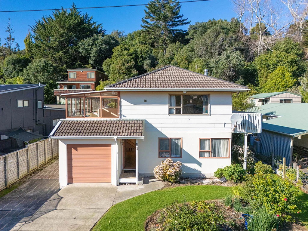 Arkles Bay 4침실 Coastal Potential - 180m To The Beach!