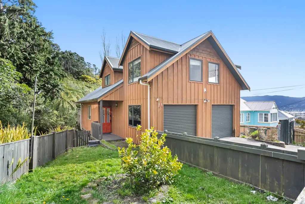 Naenae 4房  Four bedrooms two bathrooms
