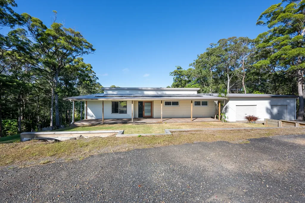 Woolgoolga 3房  Acreage Living with Endless Potential