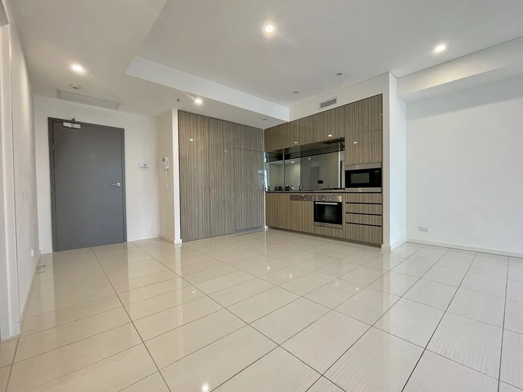 Zetland Luxury 1 Bedrooms Apartment with Car space for Rent