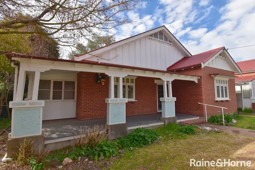 6 Warne Street, Wellington, NSW 2820