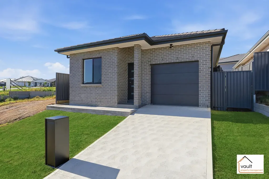 Brand New Family Home I Modern Living in Gregory Hills
