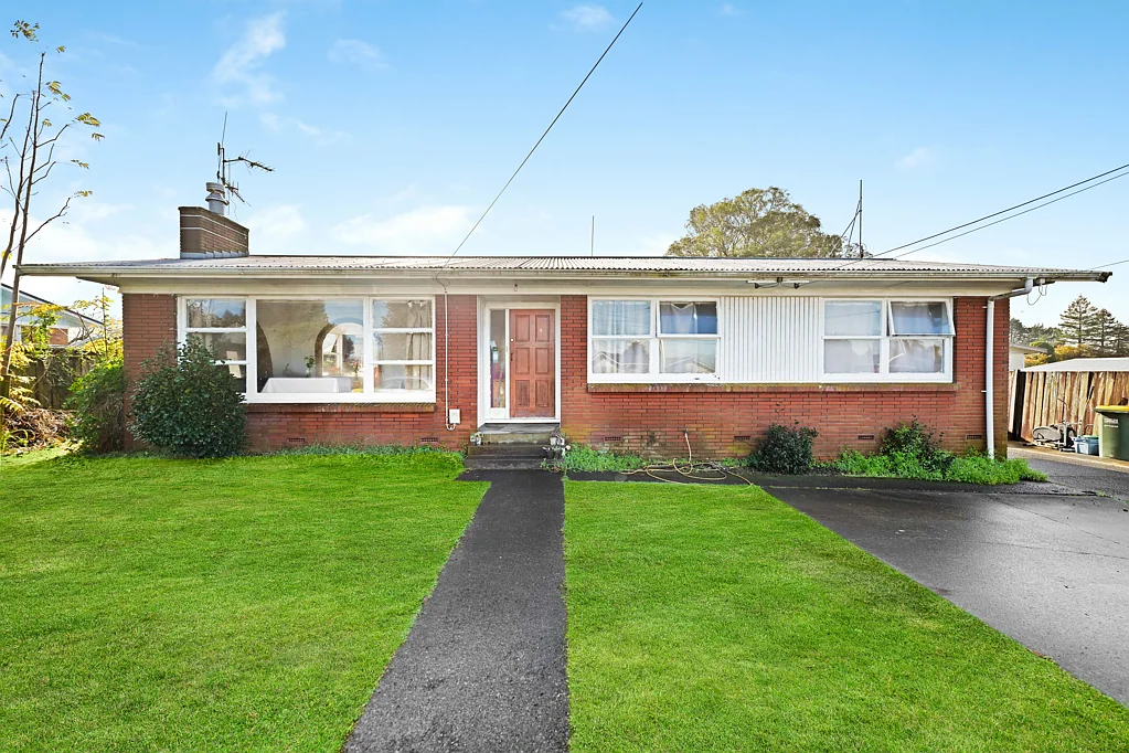 18 & 18A Chelmsford Street, Silverdale, Hamilton, Waikato