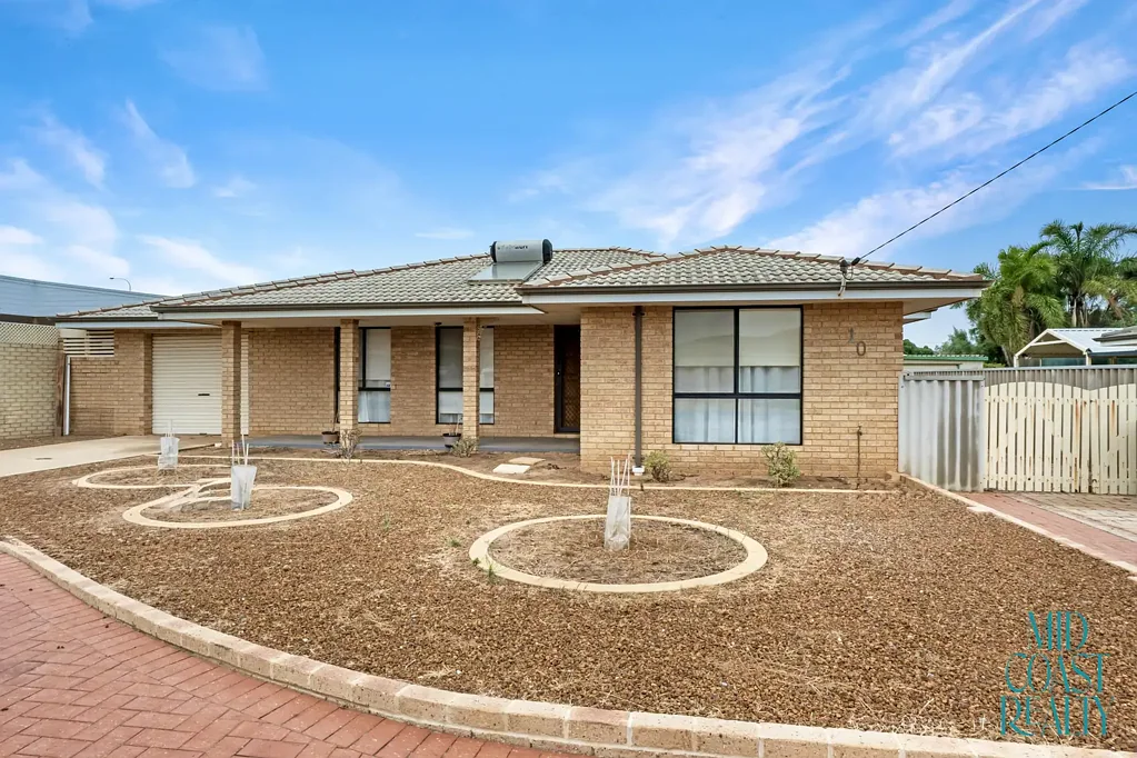 10 Torquay Place, Tarcoola Beach, WA 6530