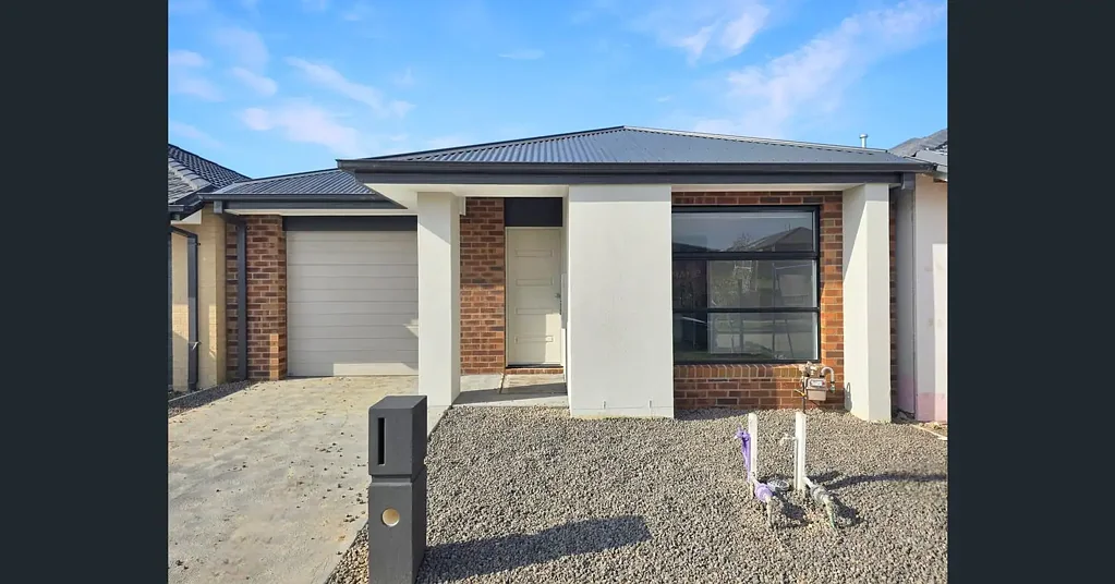 12 Pigeon Street, Charlemont, VIC 3217