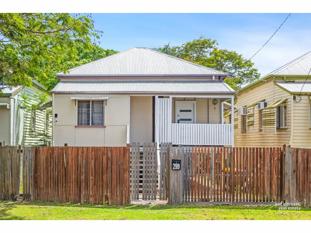 299 East Street, Depot Hill, QLD 4700