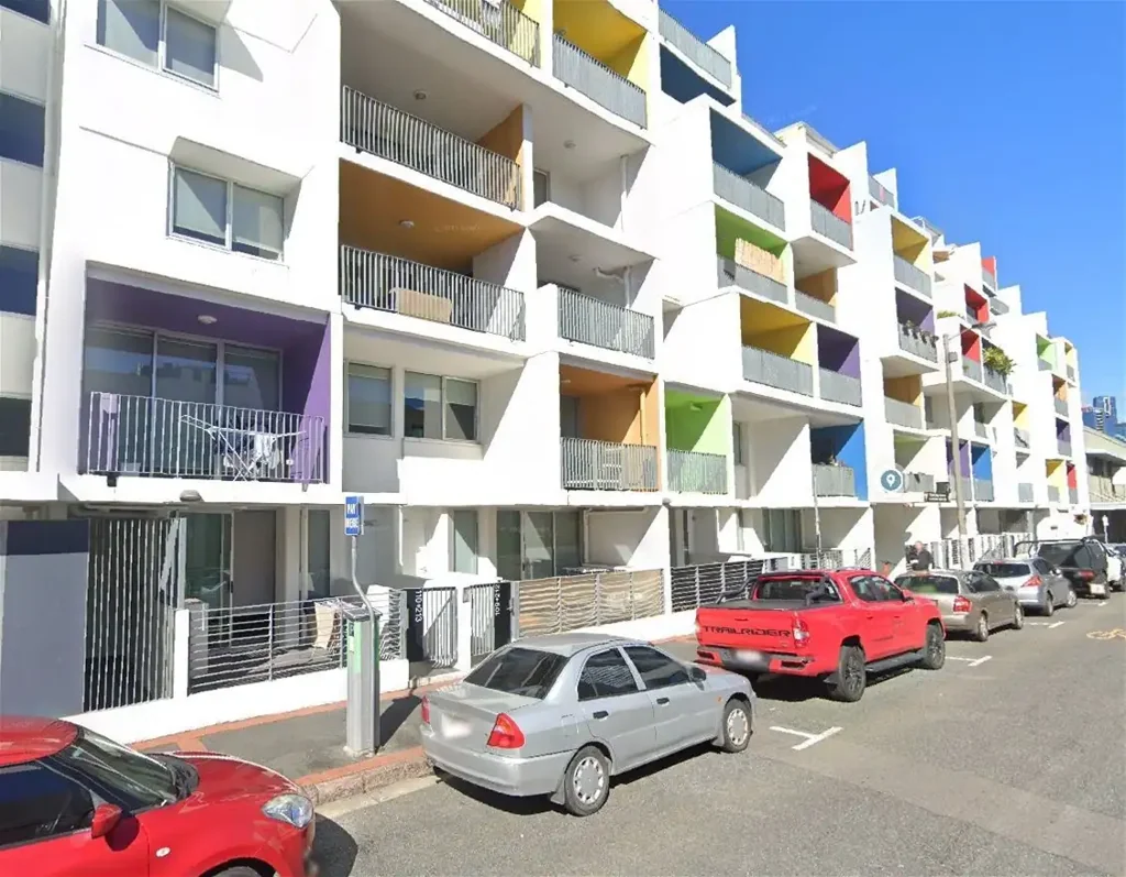 A spacious one bedroom apartment licated in the Heart of Fortitude Valley