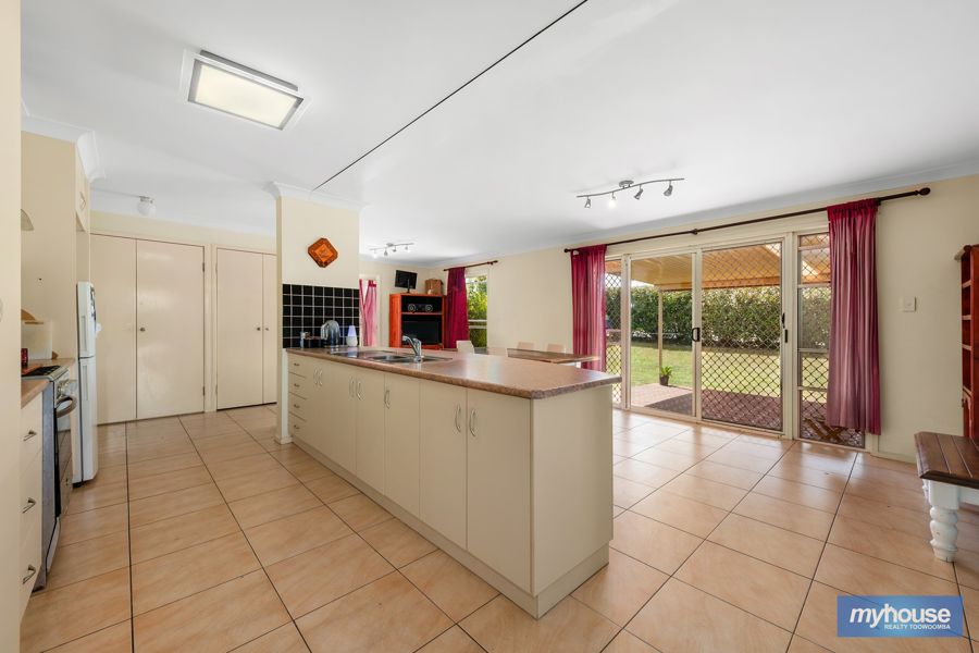 19 MACROSSAN ST, CRANLEY QLD 4350, 0 침실, 0 욕실, House