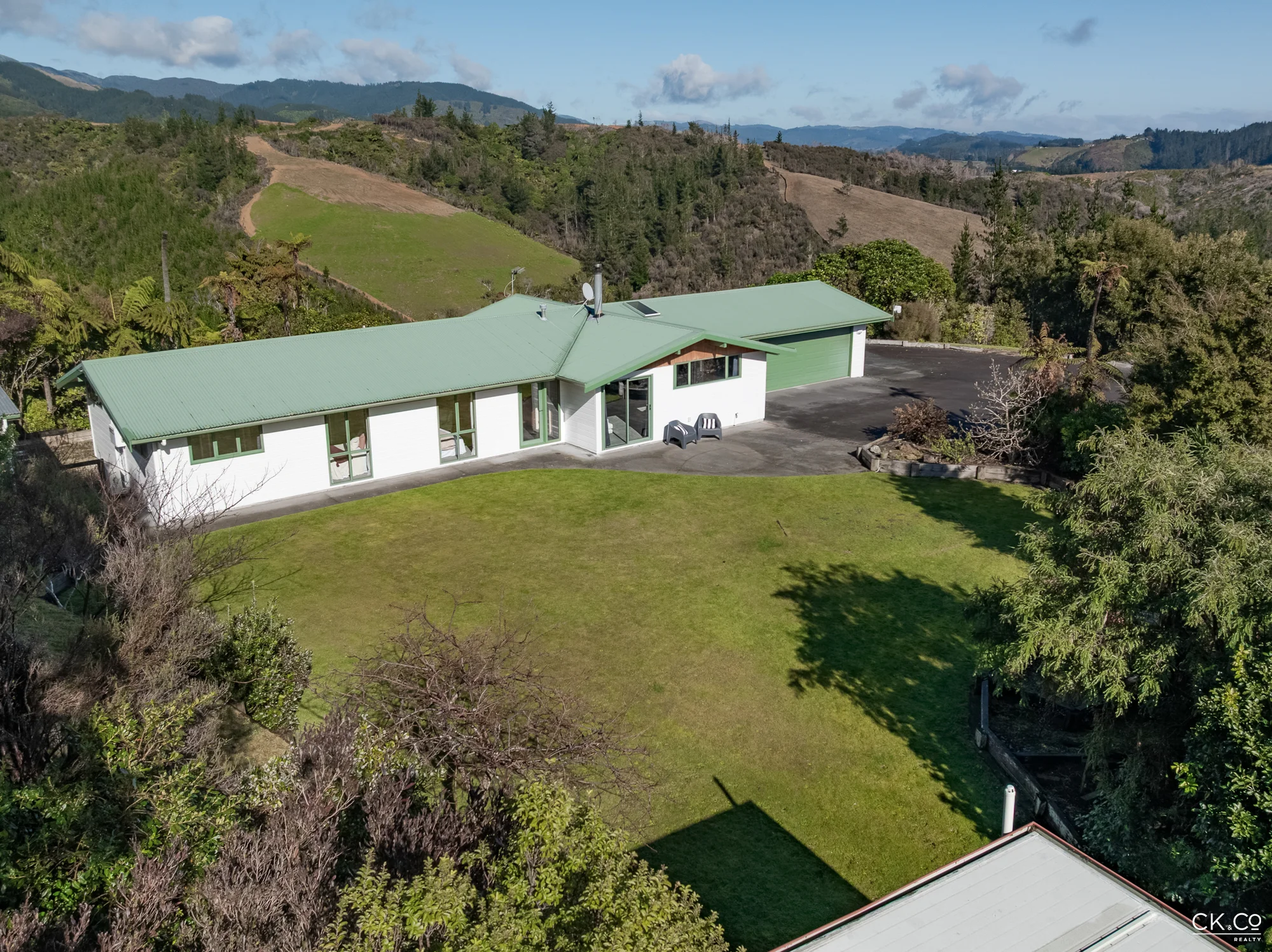 Te Marua 4房  Elevated Living At its Best!
