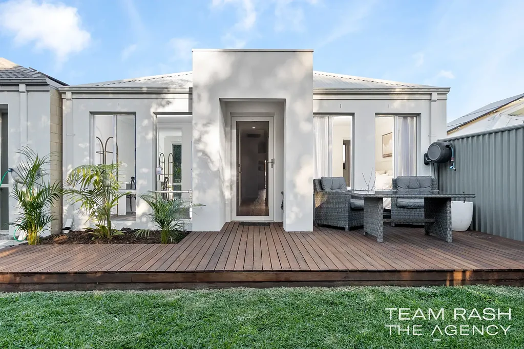 6/3 Darling Chase, Wandi, WA 6167