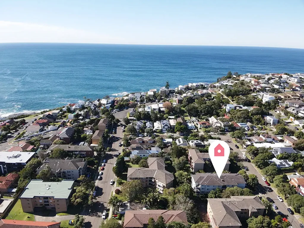 Dee Why 2房 海滨中心位置 83平米精装公寓 精品安保大楼 明亮通风室内 私密绿色阳台 主卧带套间 安全停车空间 Blue-Chip Buying – Only 400m to Dee Why Beach!!