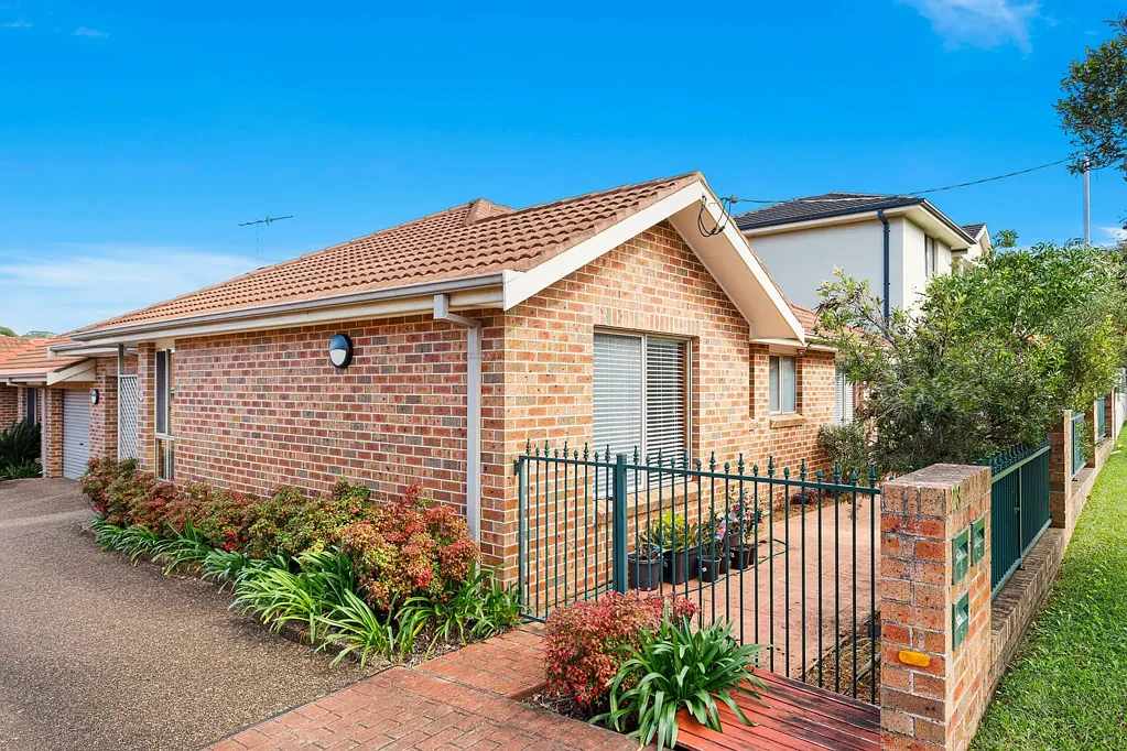 6/21-23 Farrell Street, Balgownie, NSW 2519